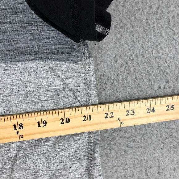 American Eagle Shirt Mens Large Gray Black Classic Fit Preppy Normcore Crew Neck - Picture 5 of 6